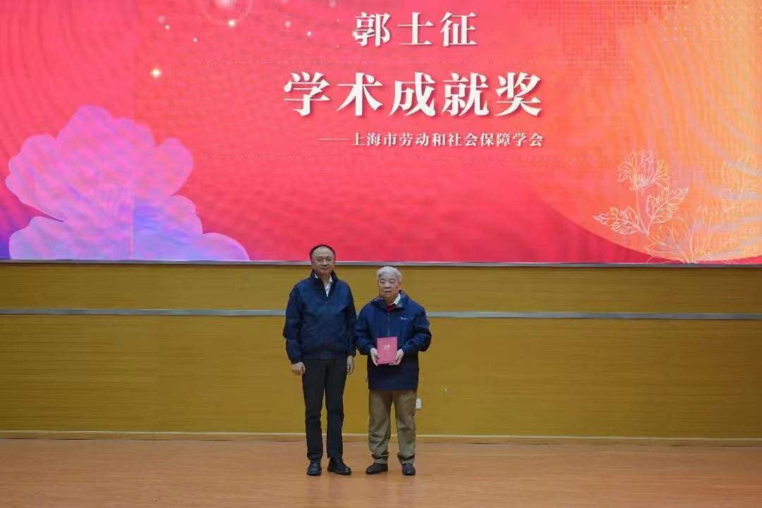 1764607636961002580.jpg 1764607636961002580.jpg