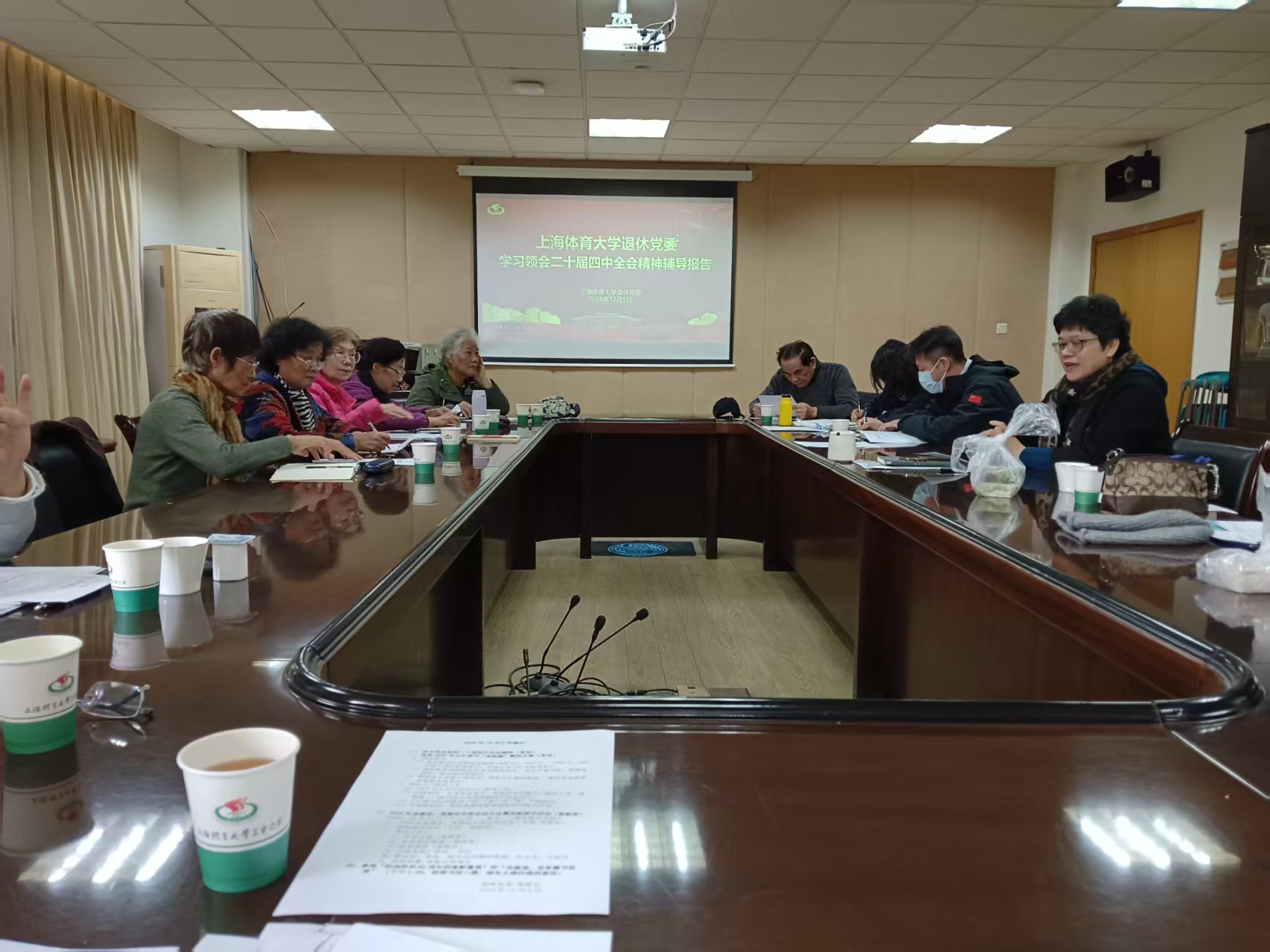 1765449885940031740.jpg 1765449885940031740.jpg